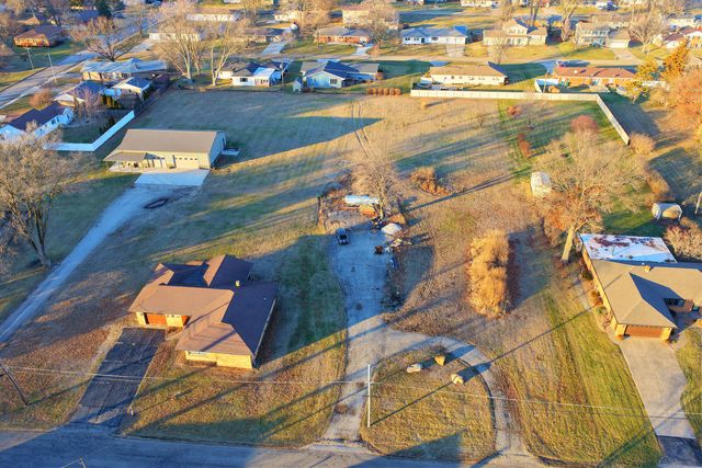 608 Pine Tree Road, Streator, IL 61364