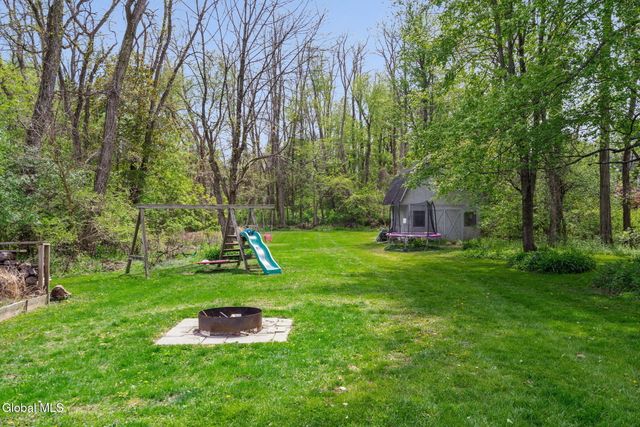 54 Altamont Road, Voorheesville, NY 12186