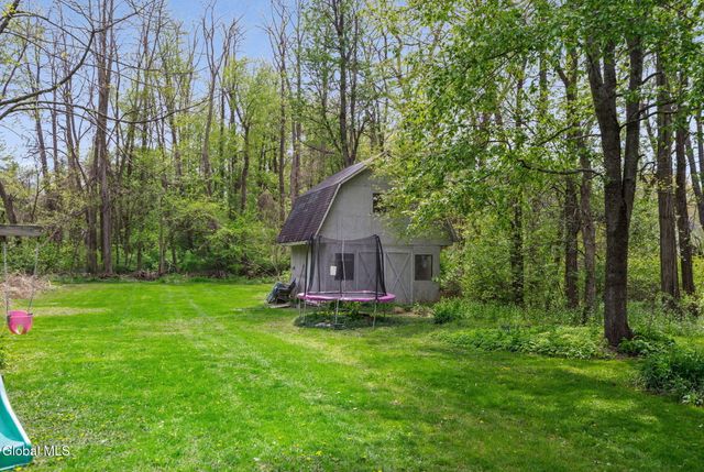 54 Altamont Road, Voorheesville, NY 12186