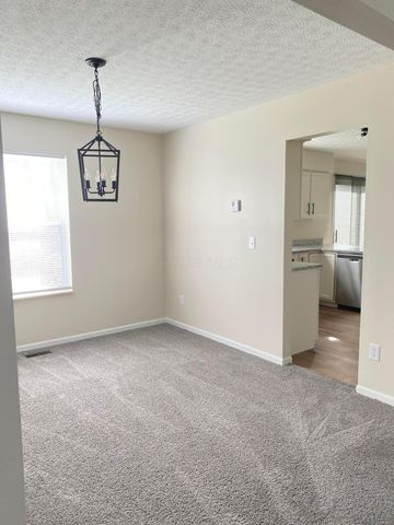 6089 Pirthshire Street, Dublin, OH 43016