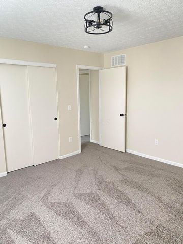 6089 Pirthshire Street, Dublin, OH 43016