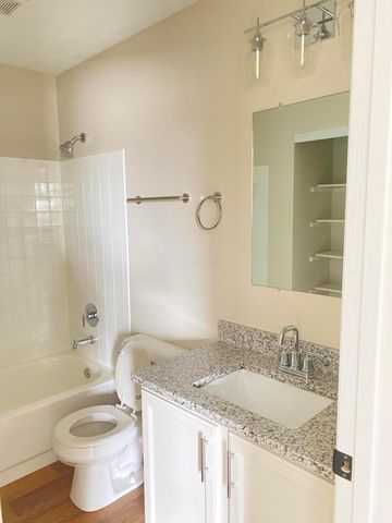 6089 Pirthshire Street, Dublin, OH 43016