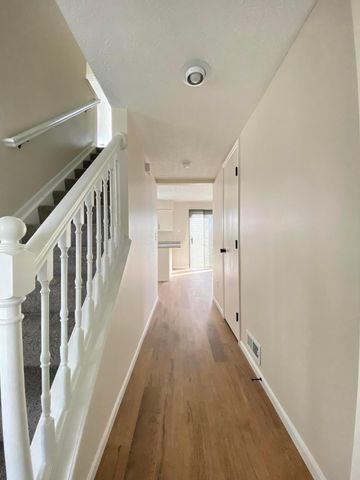 6089 Pirthshire Street, Dublin, OH 43016