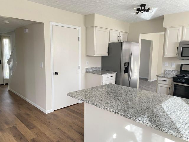 6089 Pirthshire Street, Dublin, OH 43016