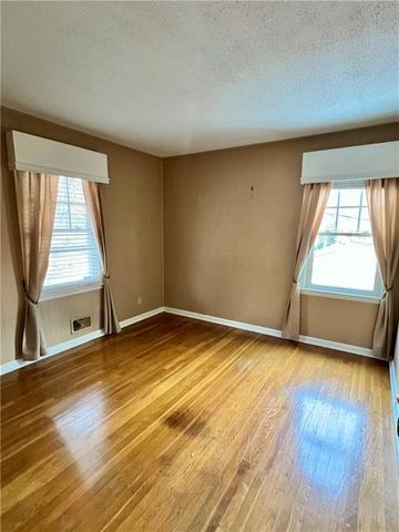 7714 James A Reed Road, Kansas City, MO 64138