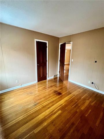 7714 James A Reed Road, Kansas City, MO 64138