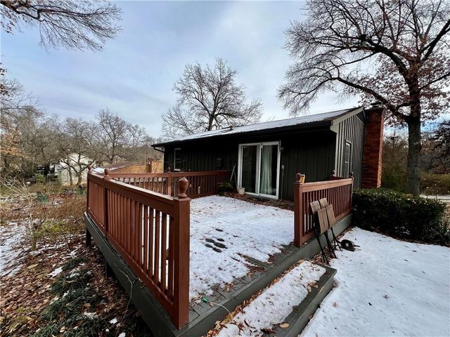 7714 James A Reed Road, Kansas City, MO 64138