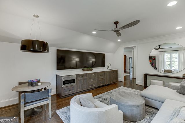 923 Little Darby Lane, Suwanee, GA 30024