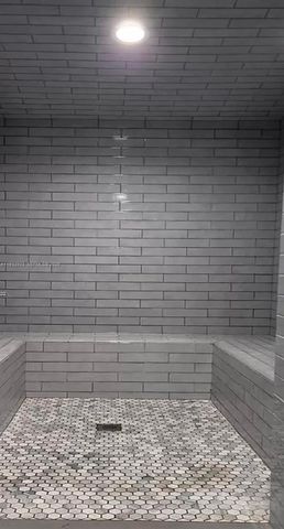 10 SW South River Dr 802, Miami, FL 33130