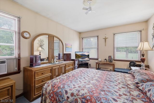 33 Ellison Road, Franklin Twp., NJ 08873