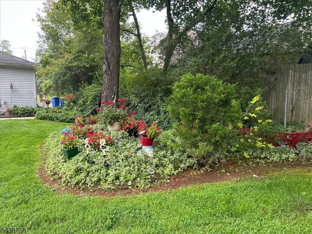 33 Ellison Road, Franklin Twp., NJ 08873