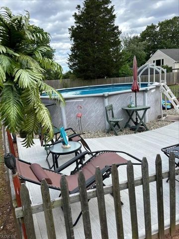 33 Ellison Road, Franklin Twp., NJ 08873
