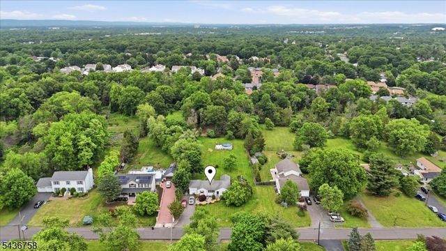 33 Ellison Road, Franklin Twp., NJ 08873