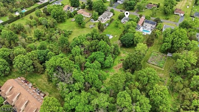 33 Ellison Road, Franklin Twp., NJ 08873