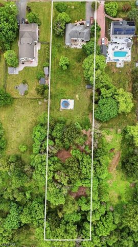 33 Ellison Road, Franklin Twp., NJ 08873
