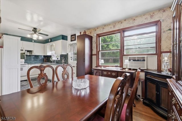 33 Ellison Road, Franklin Twp., NJ 08873