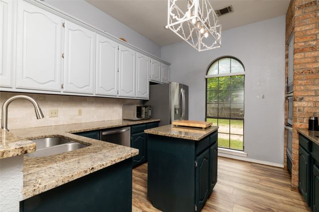 130 Bells Chapel Road, Waxahachie, TX 75165