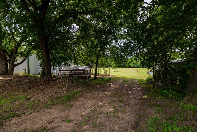 130 Bells Chapel Road, Waxahachie, TX 75165