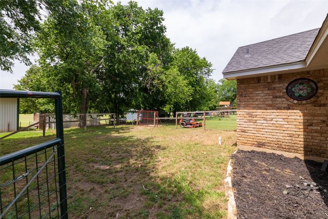 130 Bells Chapel Road, Waxahachie, TX 75165