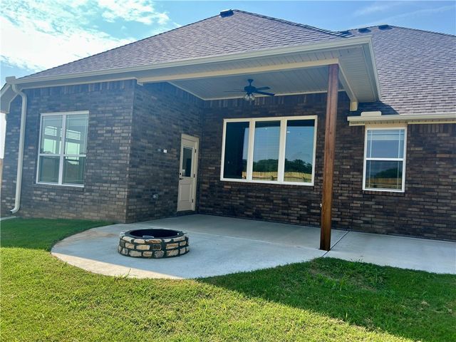 1804 Gaines, Pea Ridge, AR 72751