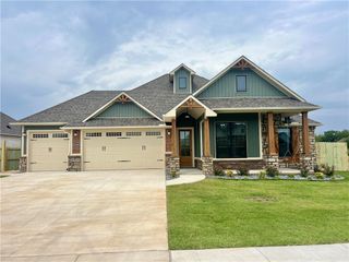1804 Gaines, Pea Ridge, AR 72751