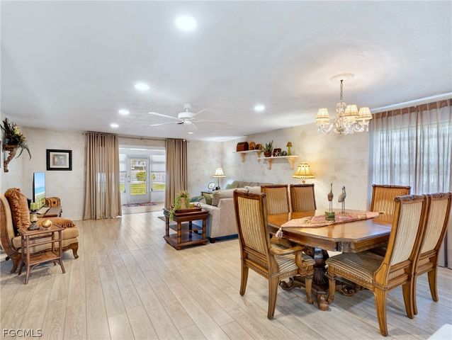 5560 Trellis LN, Fort Myers, FL 33919