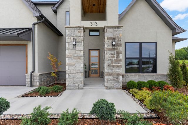 313 N 80th Street, Broken Arrow, OK 74014