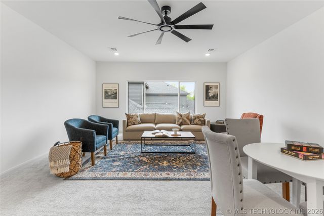 313 N 80th Street, Broken Arrow, OK 74014