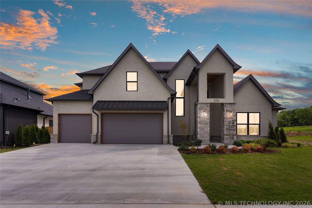 313 N 80th Street, Broken Arrow, OK 74014