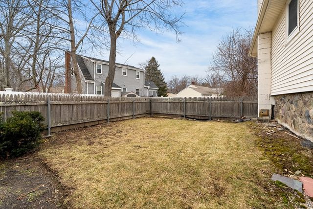 63 Sycamore Street, Holbrook, MA 02343