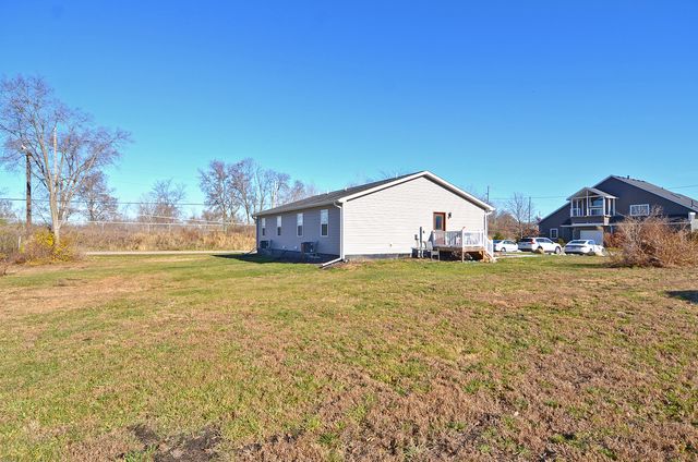 201, 311, & Lot's 3-10 24th Avenue, Ottawa, IL 61350