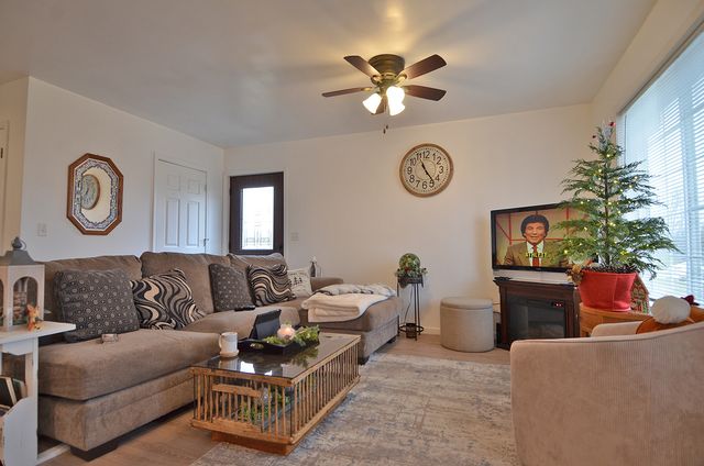 201, 311, & Lot's 3-10 24th Avenue, Ottawa, IL 61350