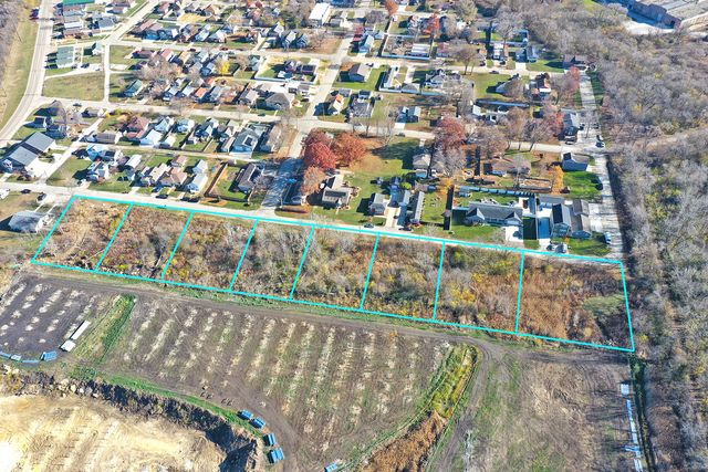 201, 311, & Lot's 3-10 24th Avenue, Ottawa, IL 61350