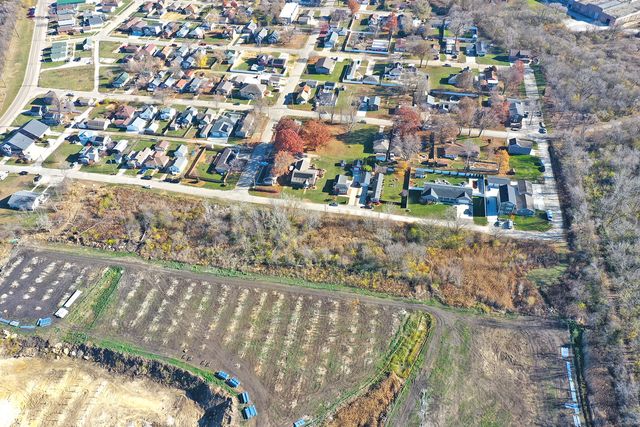 201, 311, & Lot's 3-10 24th Avenue, Ottawa, IL 61350