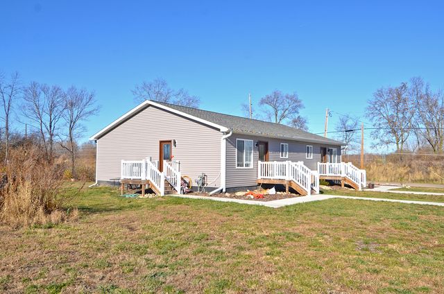 201, 311, & Lot's 3-10 24th Avenue, Ottawa, IL 61350