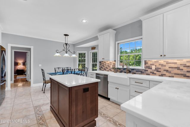 3 Chestnut Hill Drive, Manalapan, NJ 07726