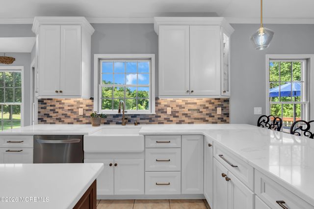 3 Chestnut Hill Drive, Manalapan, NJ 07726