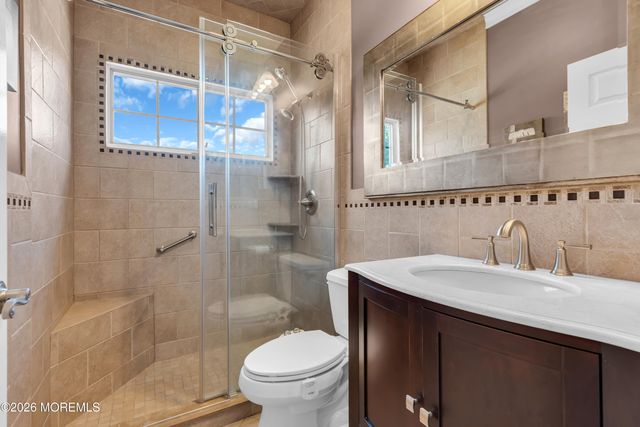3 Chestnut Hill Drive, Manalapan, NJ 07726