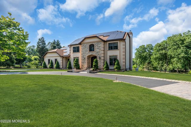 3 Chestnut Hill Drive, Manalapan, NJ 07726