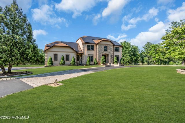 3 Chestnut Hill Drive, Manalapan, NJ 07726
