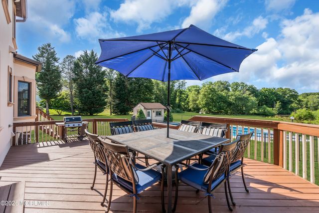 3 Chestnut Hill Drive, Manalapan, NJ 07726