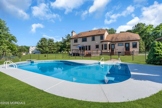 3 Chestnut Hill Drive, Manalapan, NJ 07726