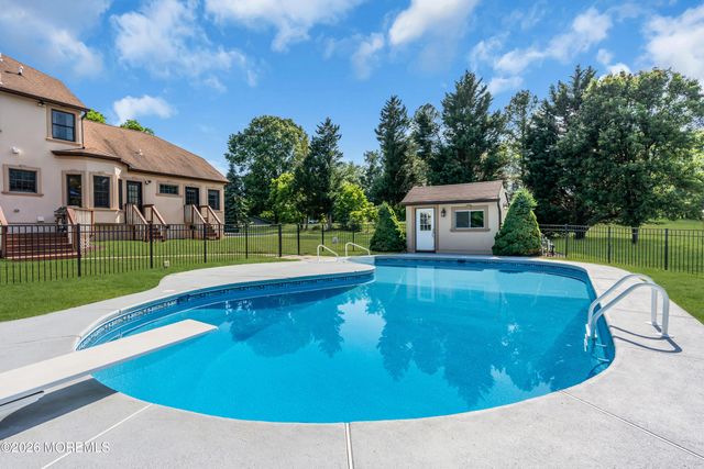 3 Chestnut Hill Drive, Manalapan, NJ 07726