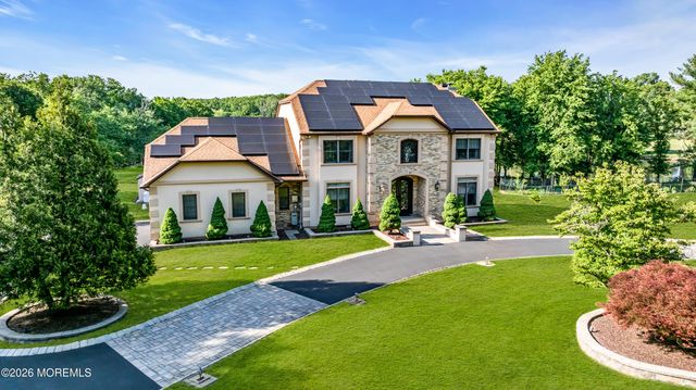 3 Chestnut Hill Drive, Manalapan, NJ 07726