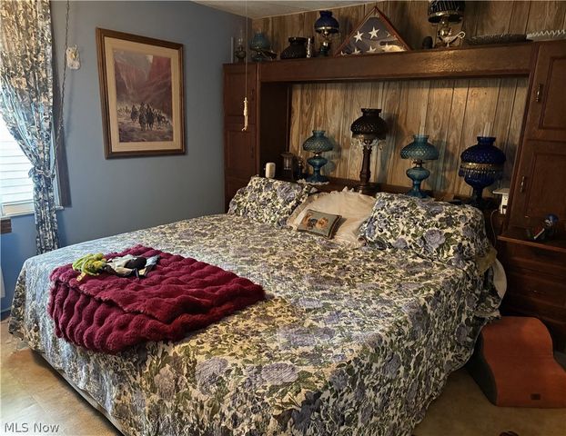1717 Stirling Road, Madison, OH 44057