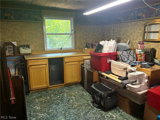 1717 Stirling Road, Madison, OH 44057