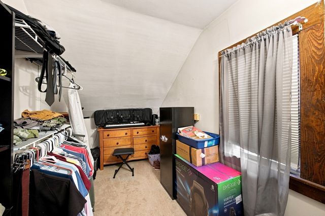 90 Bonneville Ave, Chicopee, MA 01013