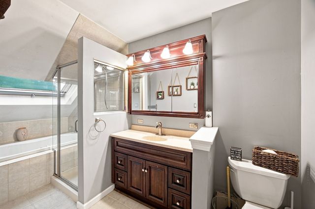 90 Bonneville Ave, Chicopee, MA 01013