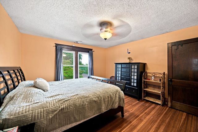90 Bonneville Ave, Chicopee, MA 01013