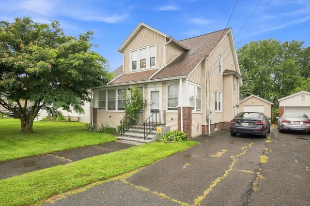 90 Bonneville Ave, Chicopee, MA 01013